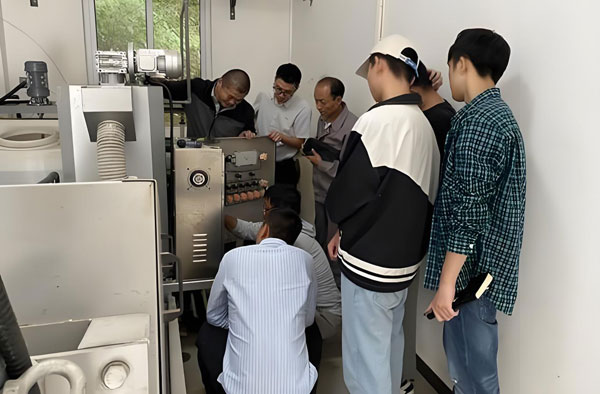 ����ʽһ�w����ˮ�O(sh��)������F(xi��n)��(ch��ng)��Ӗ(x��n)