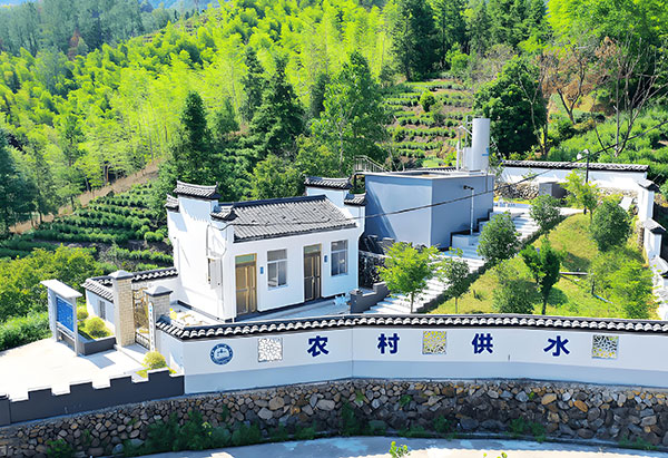 四川汶川農(nóng)村飲水維修養(yǎng)護(hù)項(xiàng)目一體化消毒凈化設(shè)備廠家直銷