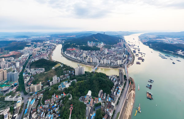 江西九江水庫移民安全飲水工程凈水設(shè)備選擇哪種?