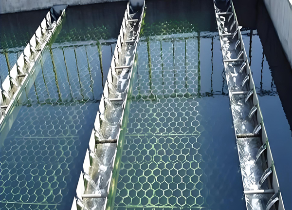 原水的PH值對凈水設備的混凝效果會產(chǎn)生什么影響？