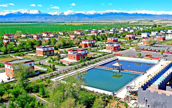 新疆奇臺縣山區(qū)人畜飲水項目自來水廠全套凈水設(shè)備廠家直銷