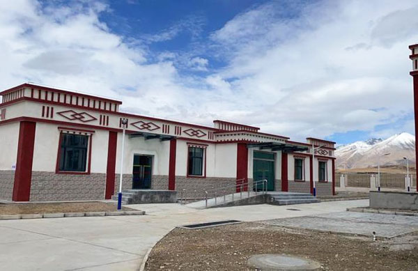 西藏自來(lái)水廠一體化凈水設(shè)備選哪種既便宜又能保障出水達(dá)標(biāo)?